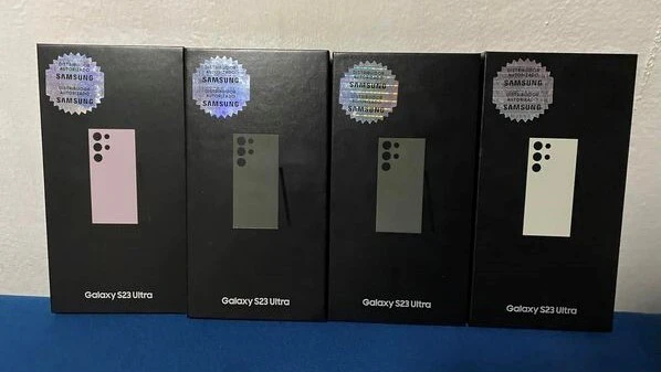 Mobile shop posts images of Galaxy S23 Ultra boxes - Galaxy S23 Ultra and S23+ show up early at a mobile shop